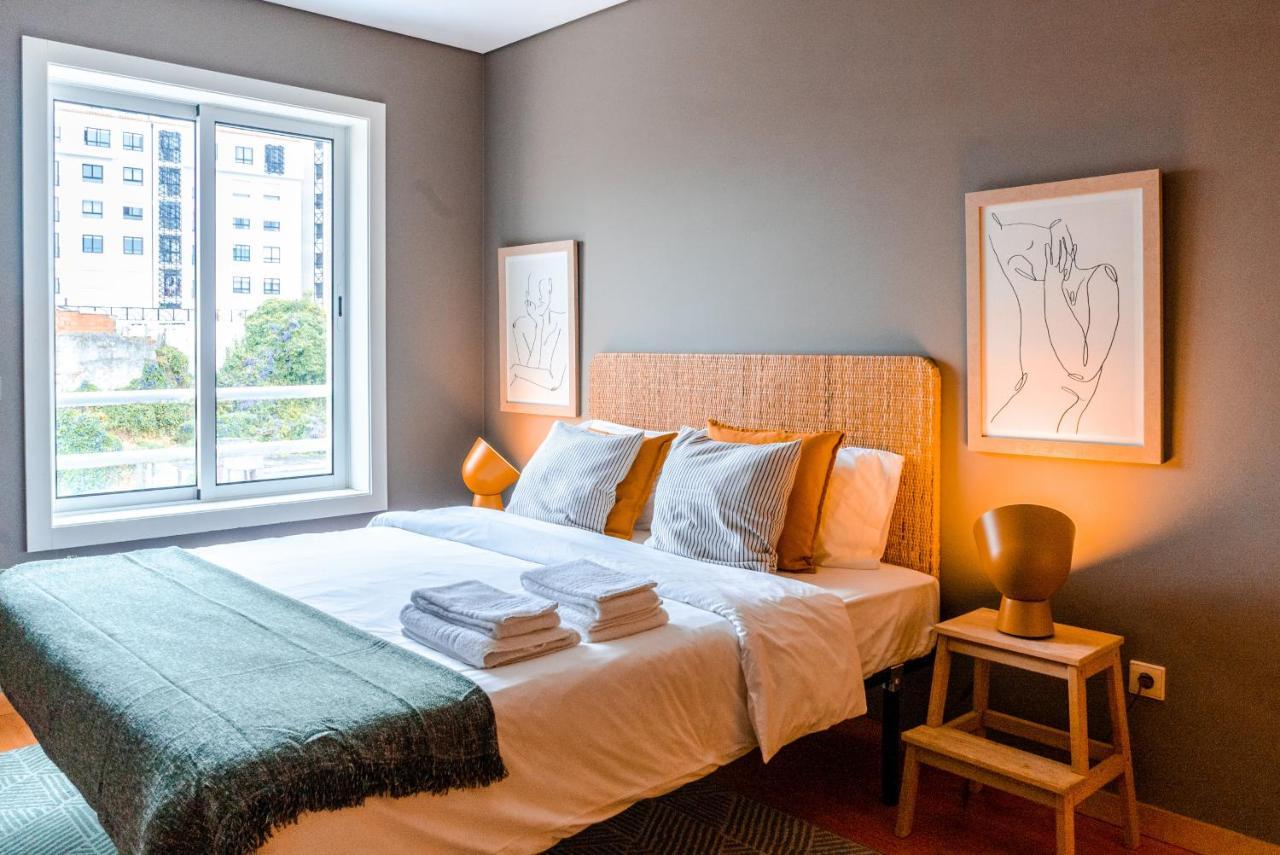 Sunny Studio In The Heart Of Lapa - 5Min Walk To Metro! ปอร์โต ภายนอก รูปภาพ
